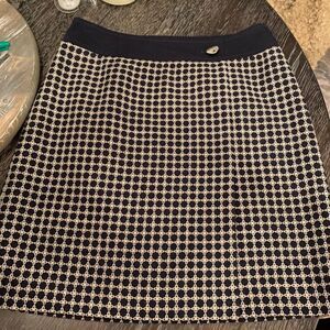 Ann Taylor Signature Button Skirt sz 4